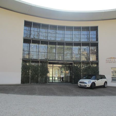 Domitys Le Parc Balsan Aparthotel Châteauroux Esterno foto