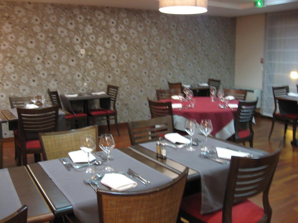Domitys Le Parc Balsan Aparthotel Châteauroux Esterno foto