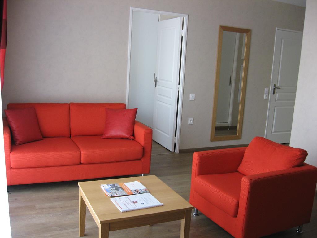 Domitys Le Parc Balsan Aparthotel Châteauroux Esterno foto